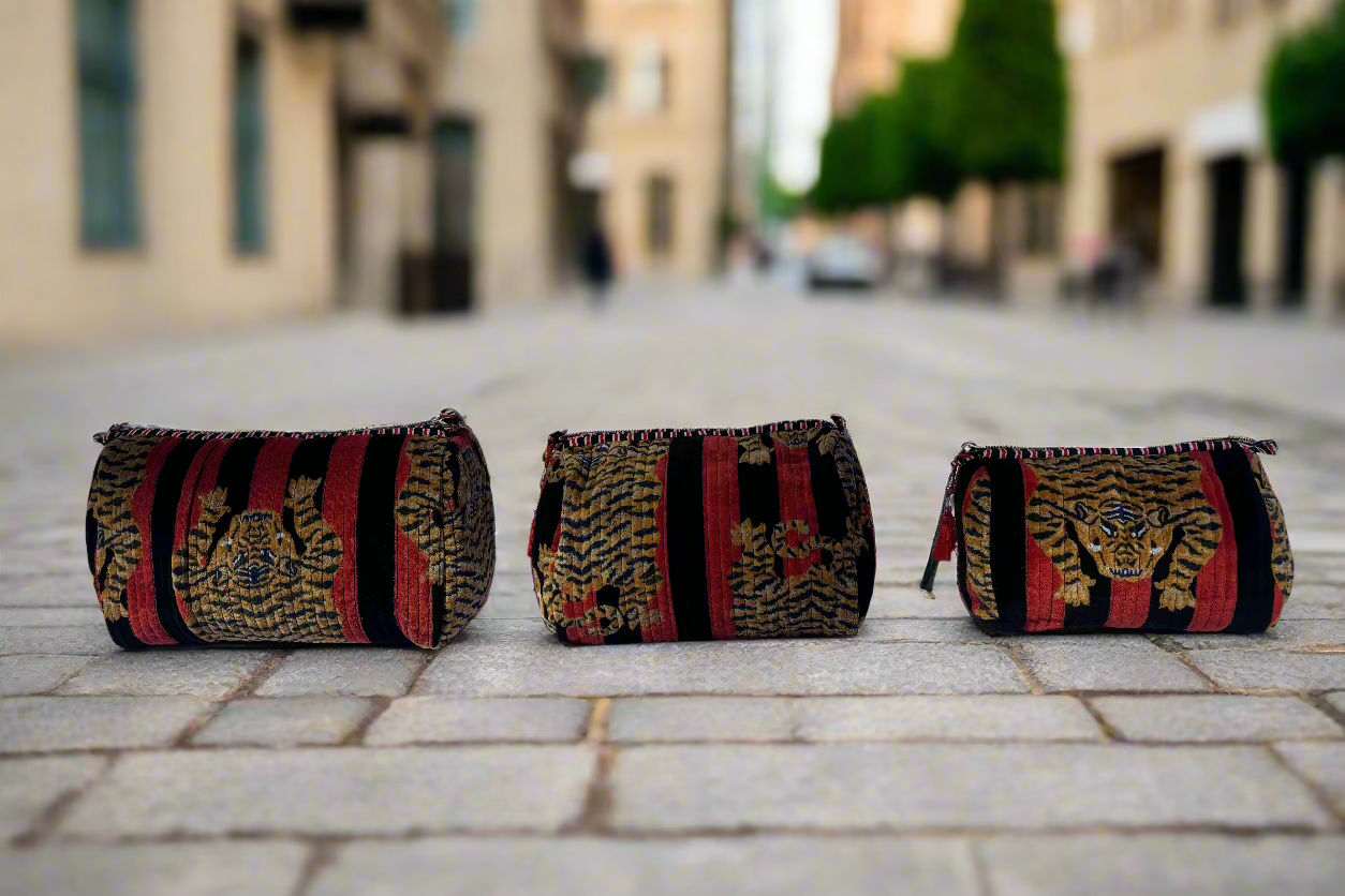 Navy-Red Tiger Velvet 3 Piece Travel Set