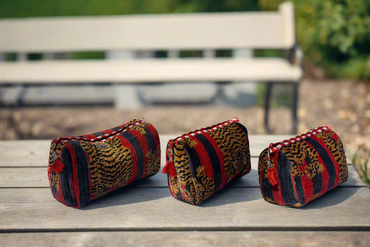 Long Weekend Velvet 3 Piece Travel Set