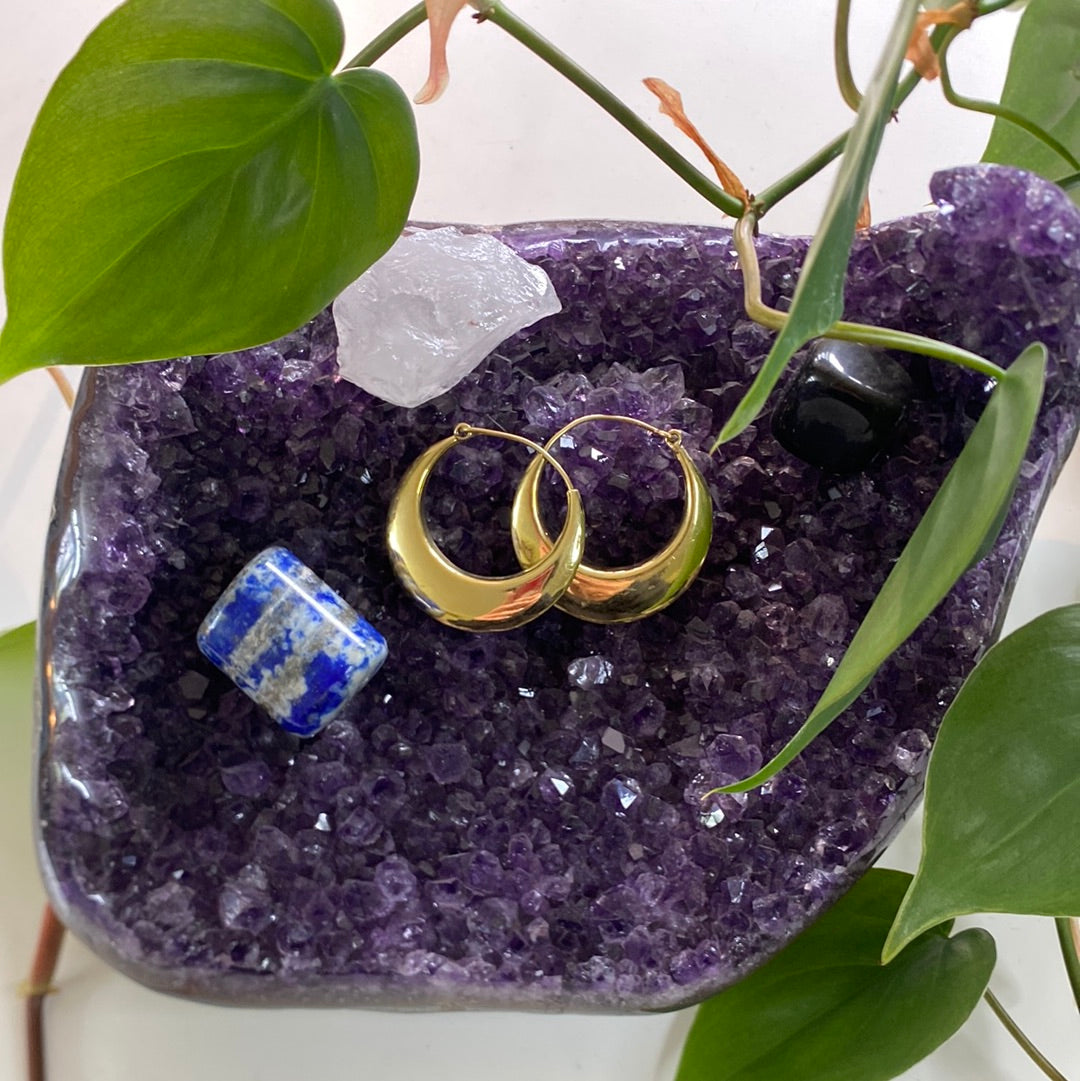 Bold Brass Hoop Earrings – Modern Chunky Design