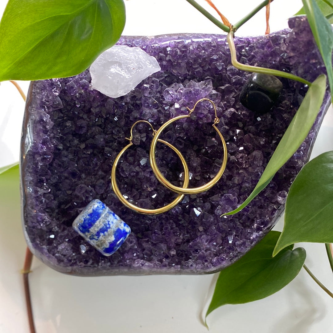 Golden Aura Hoop Earrings – Timeless Elegance
