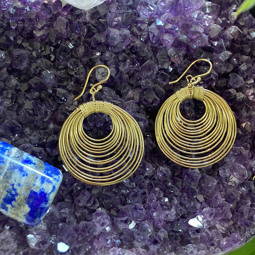 Golden Radiance Layered Circle Earrings – Dynamic & Modern