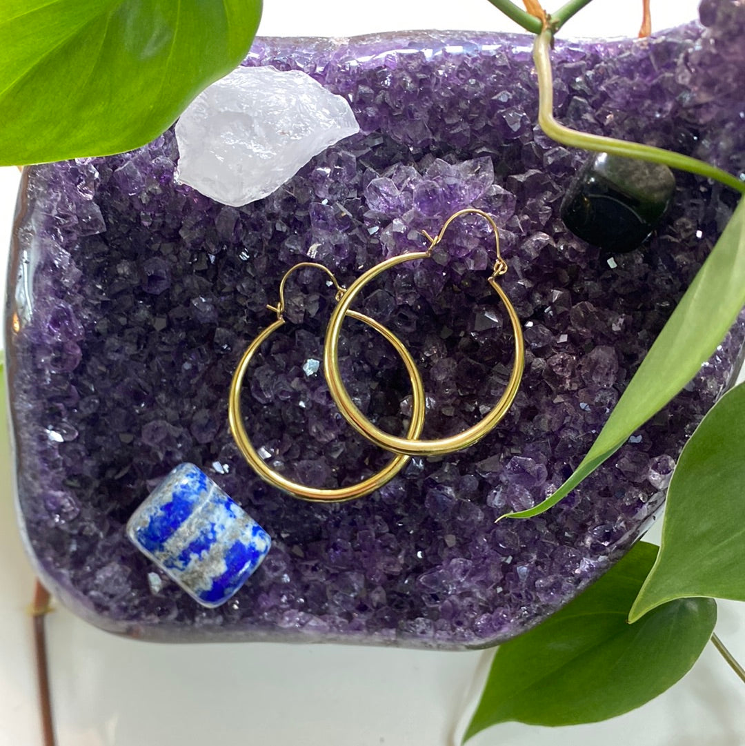 Golden Aura Hoop Earrings – Timeless Elegance