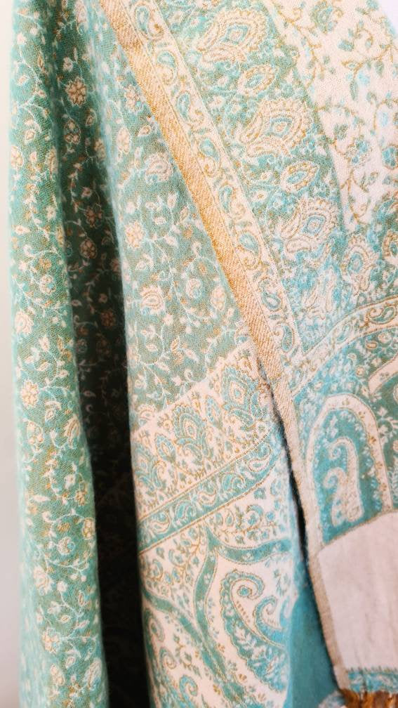 Yak Wool Shawl, Chunky Scarf, Throw Blanket, Paisley & Floral prints reversible handloom Soft Wool Shawl, Soft oversized outfit.