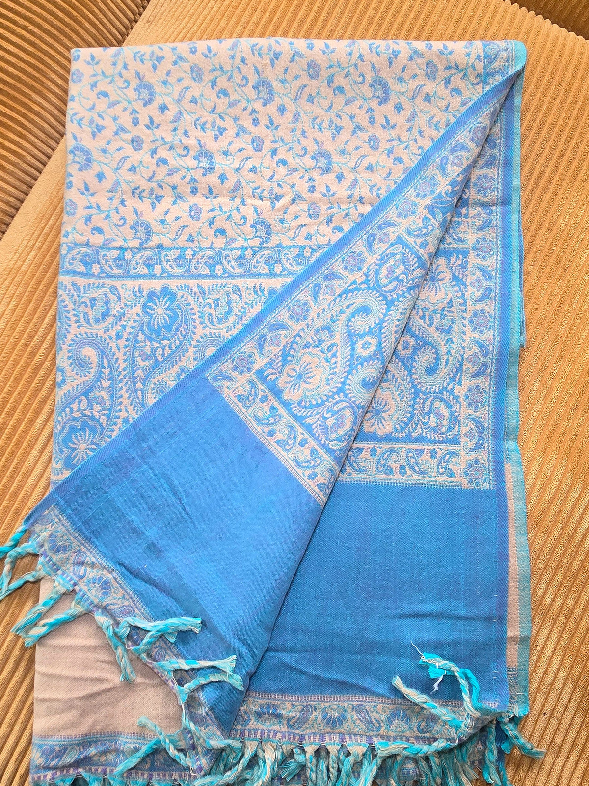 Blue Sky handwoven yak wool shawl wrap, weave close-up