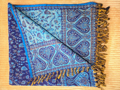 Deep Blue handwoven yak wool shawl wrap, corner