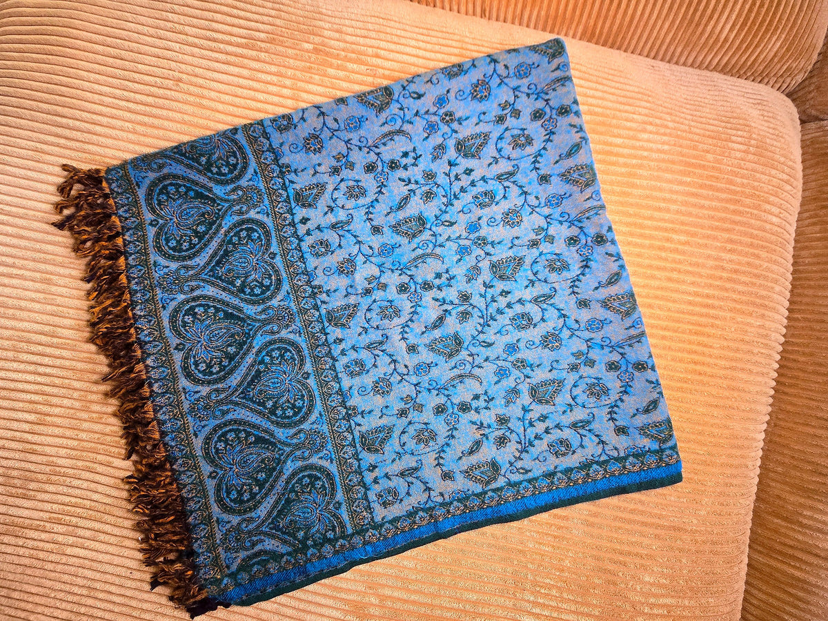Green & Blue handwoven yak wool shawl wrap, weave close-up