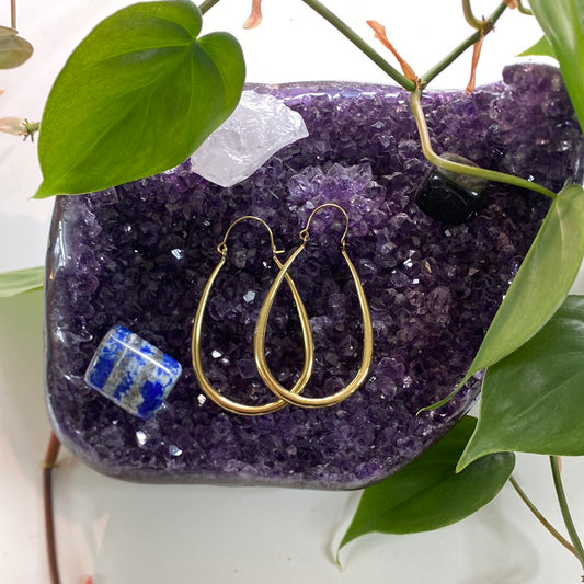 Elegant Teardrop Hoop Earrings – Sleek & Contemporary